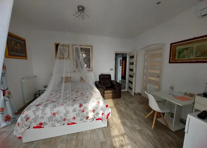 Апартаменты Trieste M&m *